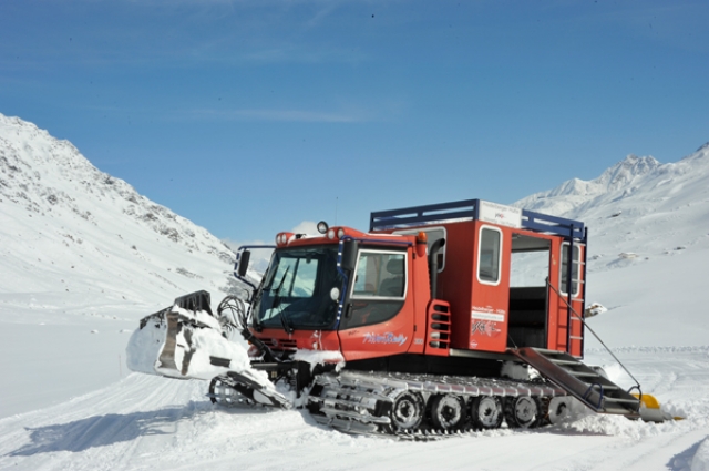 seilbahn.cc - Kssbohrer Pistenbully 300