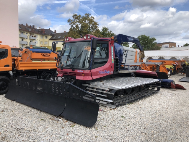 seilbahn.cc - Kssbohrer Pistenbully PB300 *Winde*Schild*Frse*