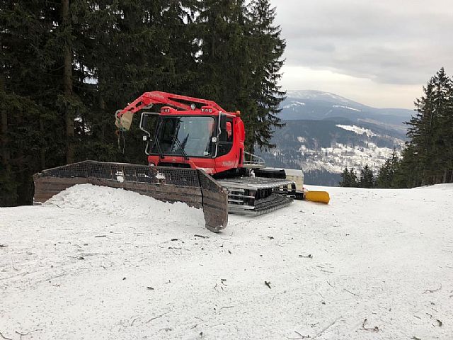 seilbahn.cc - PistenBully 300W Polar