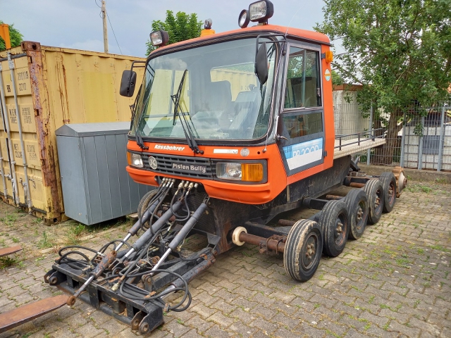 seilbahn.cc - Kssbohrer Pistenbully PB 200 D